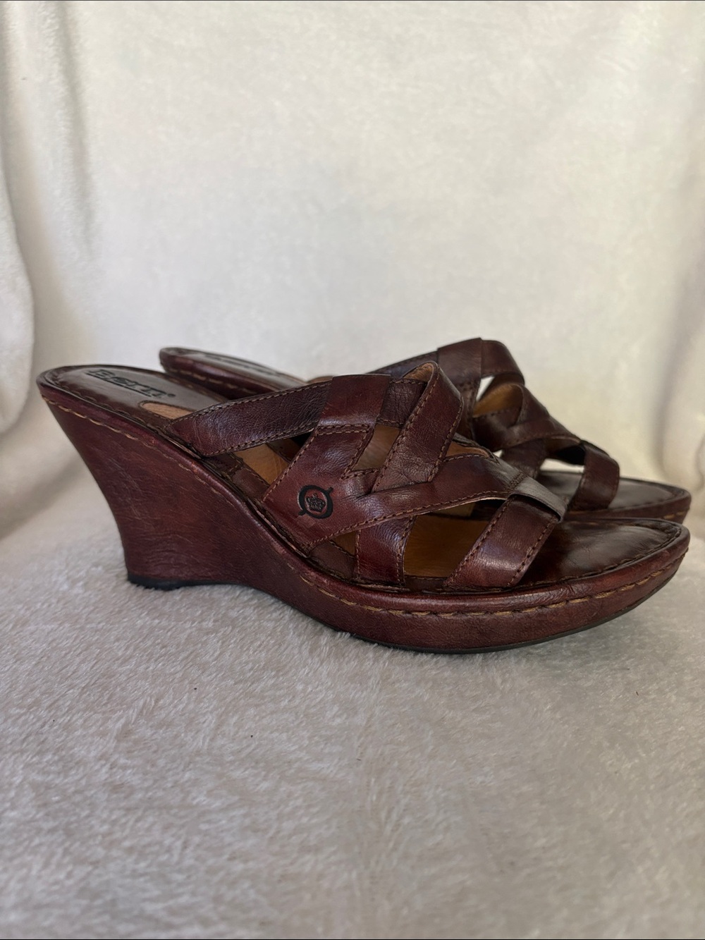 BORN Women’s Strappy Brown Leather Wedge Sandals